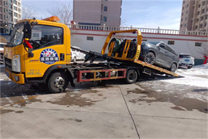 右江救援拖车费用怎么算